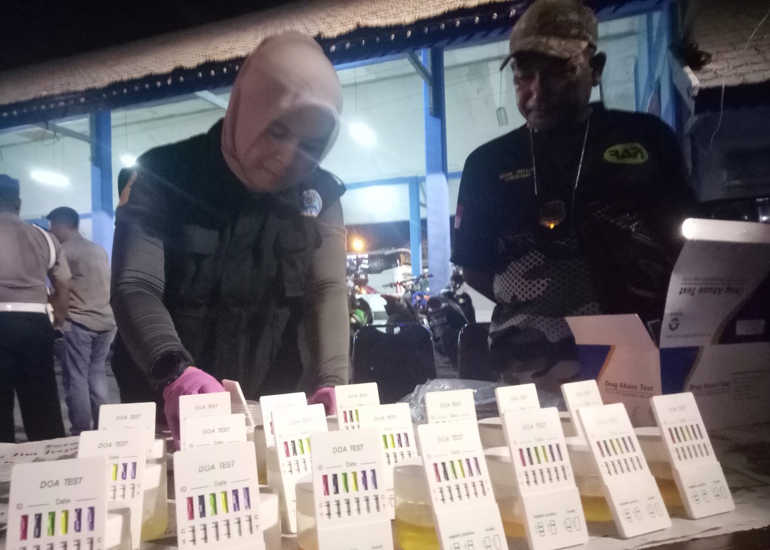 BNN Tes Urine Sopir Angkutan di Terminal Bus