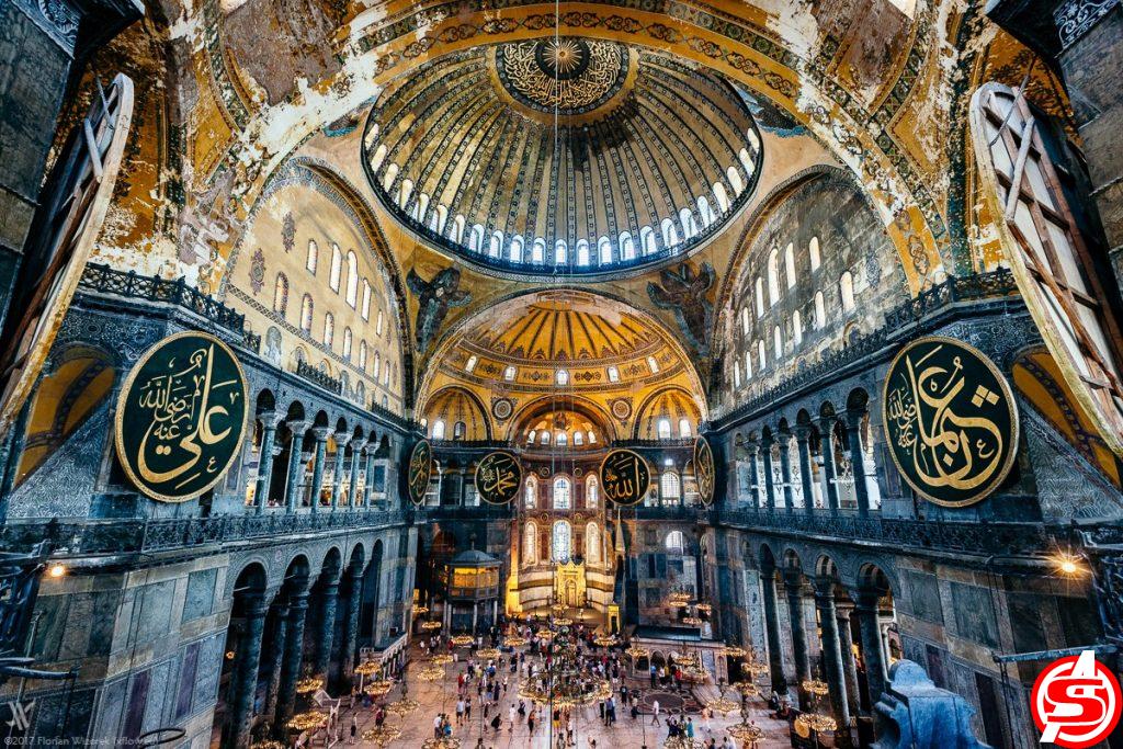 Salat Jumat Pertama di Hagia Sophia, Turki Undang Pemimpin Dunia