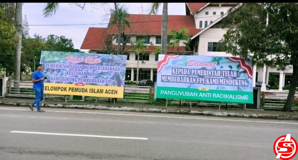 Beredar Papan Bunga di Aceh Dukung Pembubaran FPI