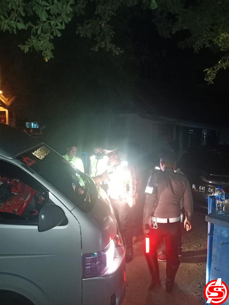 Dorong Mobil Mogok, Meninggal Ditabrak Mobil Minibus dan Pelaku Kabur Tertangkap