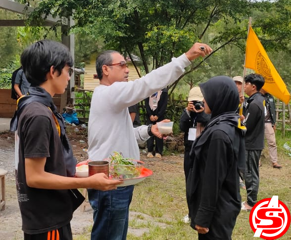 Peusaka Mahasiswa Ilmu Komunikasi Unimal di Takengon