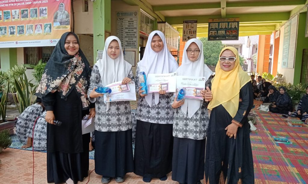 SMA 1 Lhokseumawe Adakan Lomba Menulis Surat untuk Guru