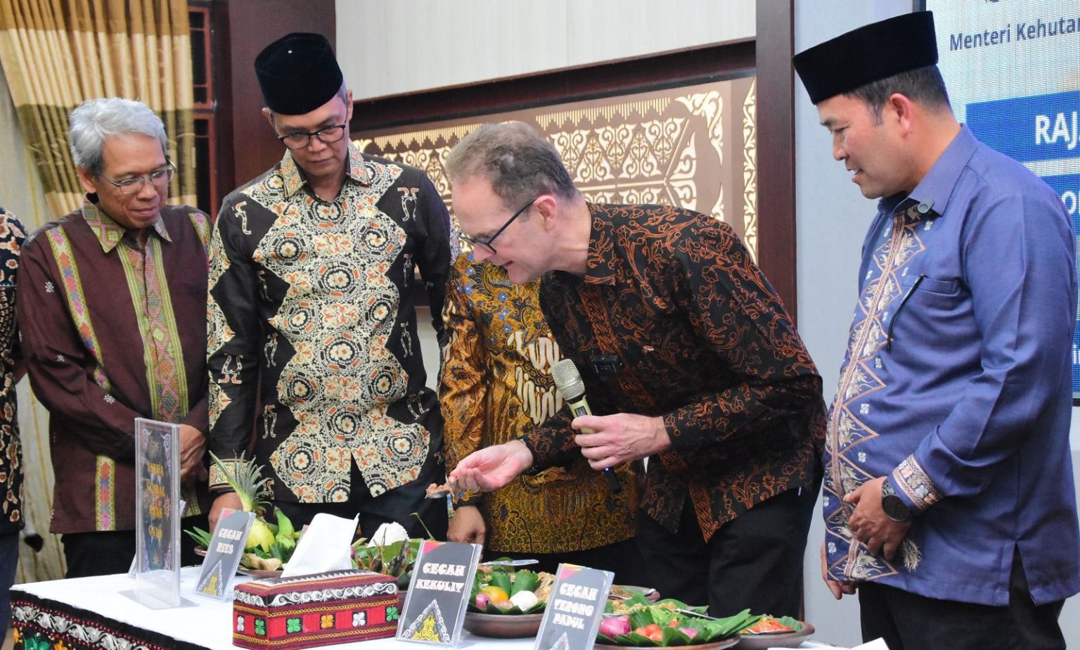 TA Khalid: Presiden Prabowo Sahuti Penyelesaian Konflik Gajah di Aceh