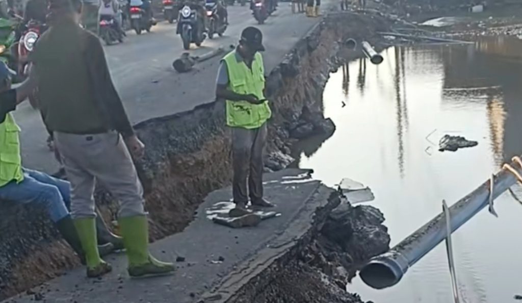 Sepekan Pascabanjir, Ribuan Pelanggan PDAM Aceh Utara di Lhokseumawe Masih Krisis Air Bersih
