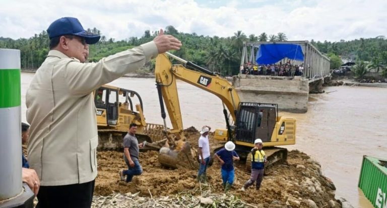 Presiden Prabowo Tinjau Pembangunan Jembatan Bailey di Aceh, Pastikan Akses Logistik Pulih Pasca Banjir