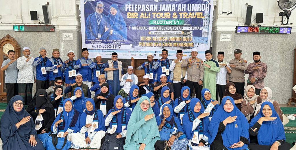Tangis Haru Iringi Pelepasan Jamaah Umrah di Lhokseumawe, Abu Hasballah Keutapang Pimpin Peusijuek
